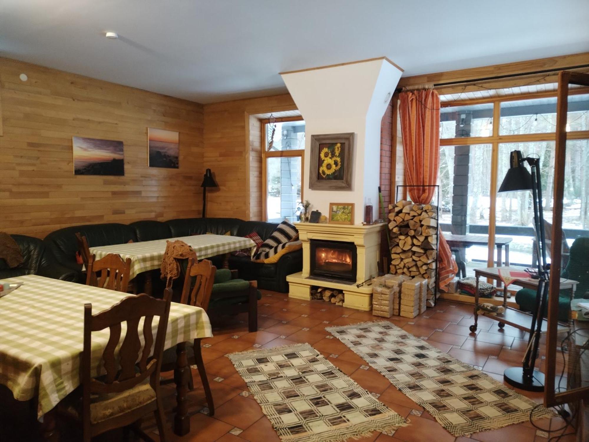 Guest House Pitagi Kosrags ภายนอก รูปภาพ