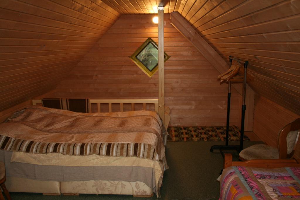 Guest House Pitagi Kosrags ภายนอก รูปภาพ